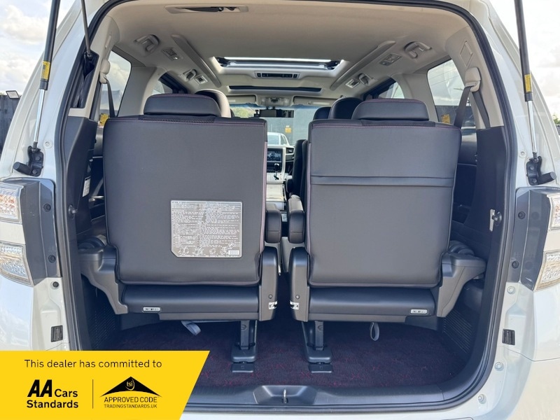 Used Toyota Vellfire 2013 for sale - 76029783: Photo 9