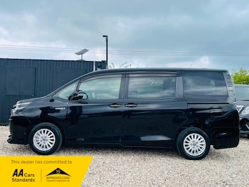 Used Toyota Voxy 2015 for sale - 78228374: Photo