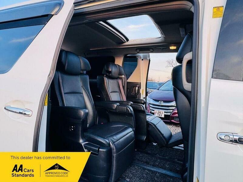 Used Toyota Alphard 2013 for sale - 76950887: Photo 12