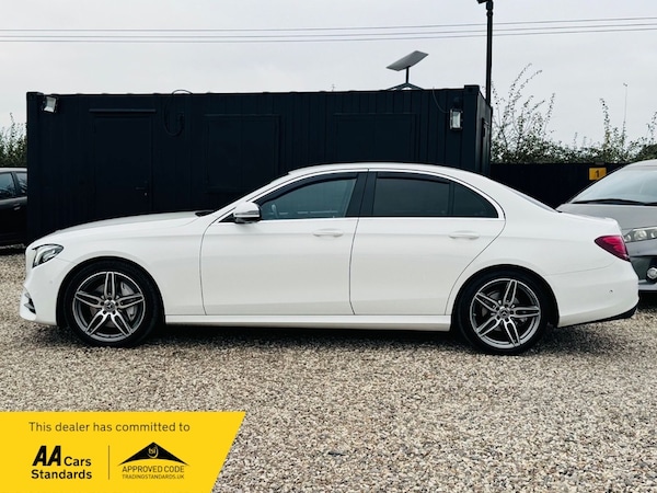 Used Mercedes-Benz E Class 2018 for sale - 75144274: Photo 4