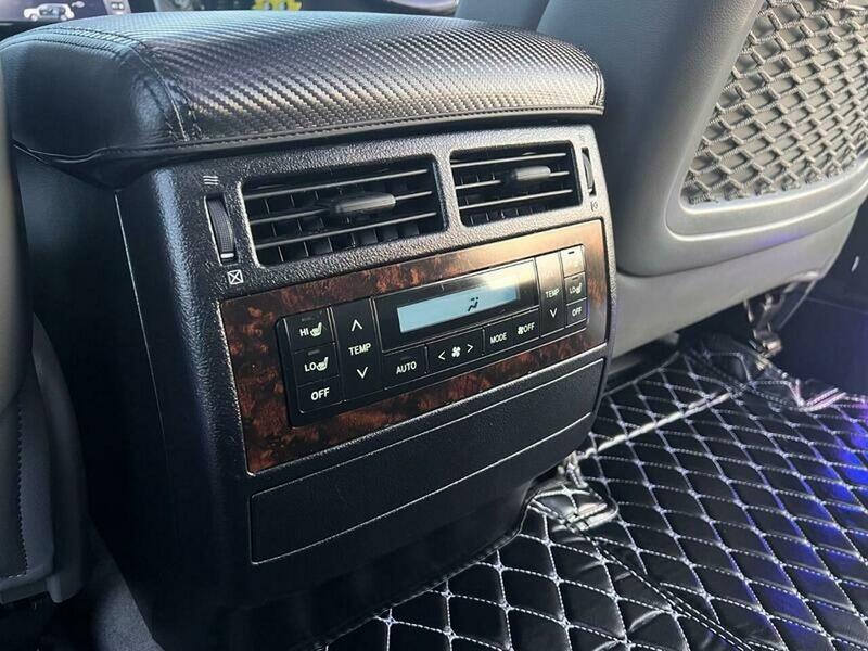 Used Toyota Landcruiser 2010 for sale - 76093103: Photo 12
