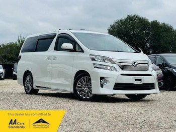 Used Toyota Vellfire 2013 for sale - 78469108: Photo