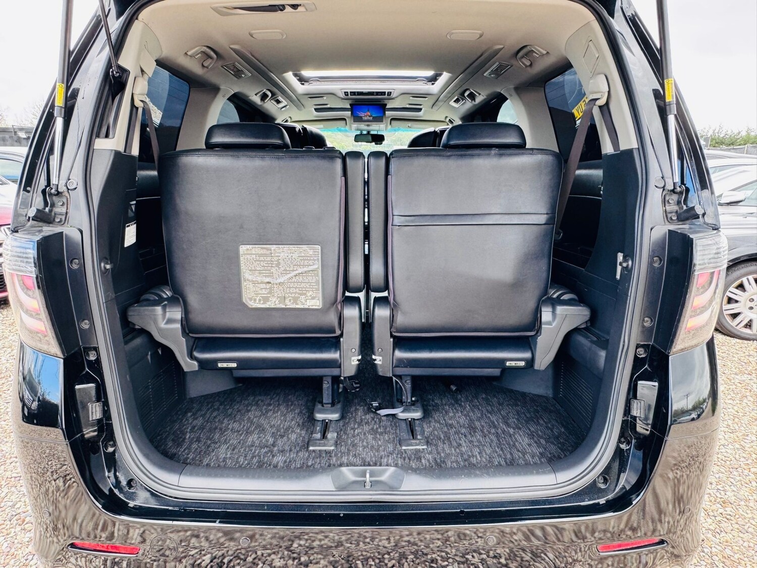 Used Toyota Vellfire 2013 for sale - 78133367: Photo 12