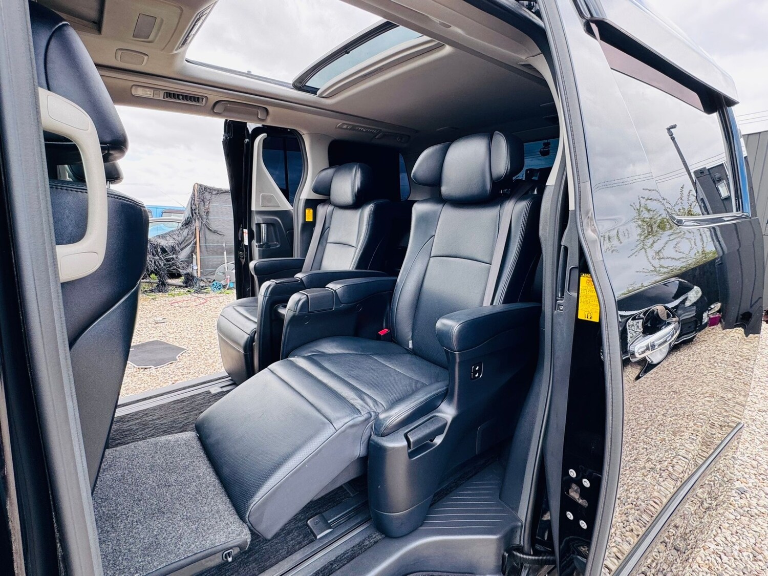 Used Toyota Vellfire 2013 for sale - 78133367: Photo 15