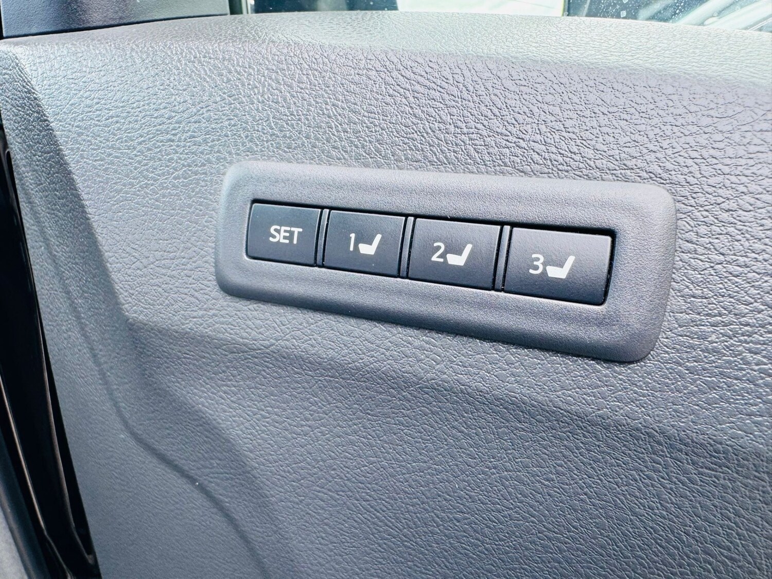 Used Toyota Vellfire 2013 for sale - 78133367: Photo 20