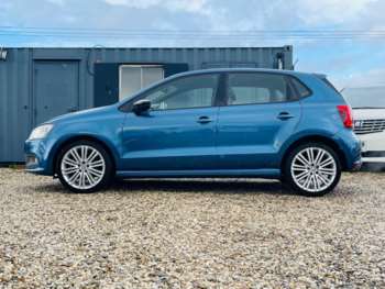 Used Volkswagen Polo 2015 for sale - 74366492: Photo