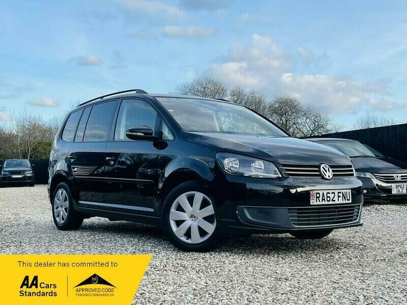 Used Volkswagen Touran 2012 for sale - 77622174: Photo 1
