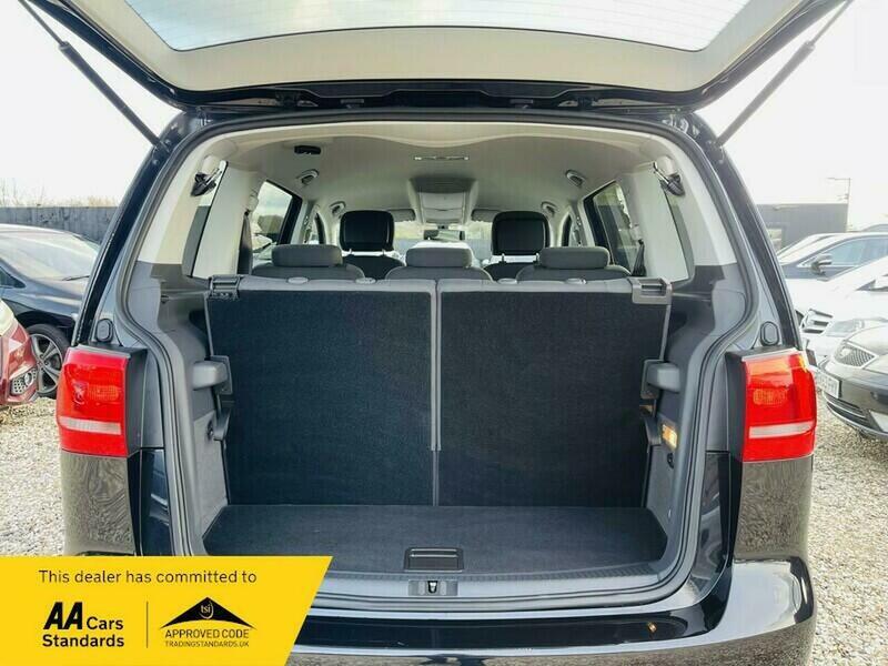 Used Volkswagen Touran 2012 for sale - 77622174: Photo 10