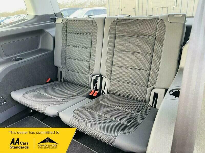 Used Volkswagen Touran 2012 for sale - 77622174: Photo 13