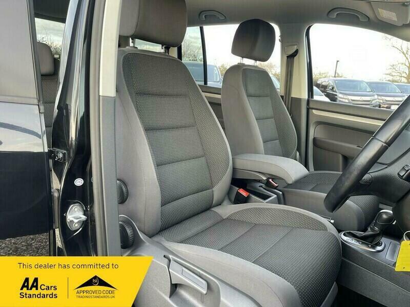 Used Volkswagen Touran 2012 for sale - 77622174: Photo 16