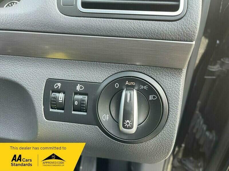 Used Volkswagen Touran 2012 for sale - 77622174: Photo 20