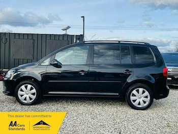 Used Volkswagen Touran 2012 for sale - 77622174: Photo