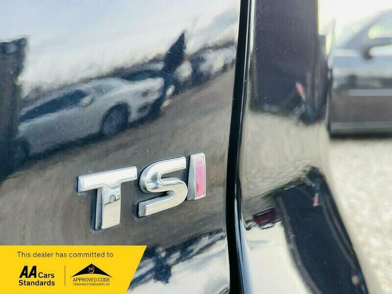 Used Volkswagen Touran 2012 for sale - 77622174: Photo 9