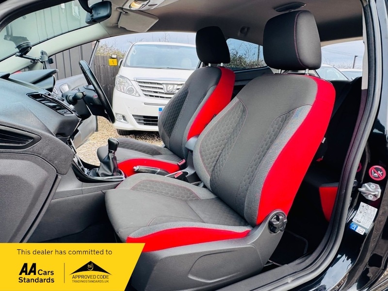 Used Ford Fiesta 2014 for sale - 76896611: Photo 10