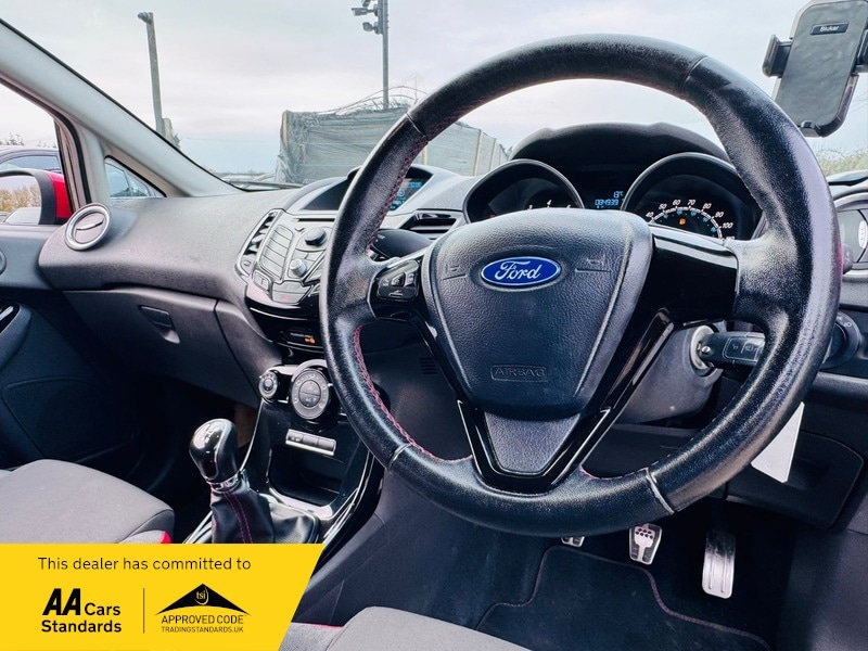 Used Ford Fiesta 2014 for sale - 76896611: Photo 14