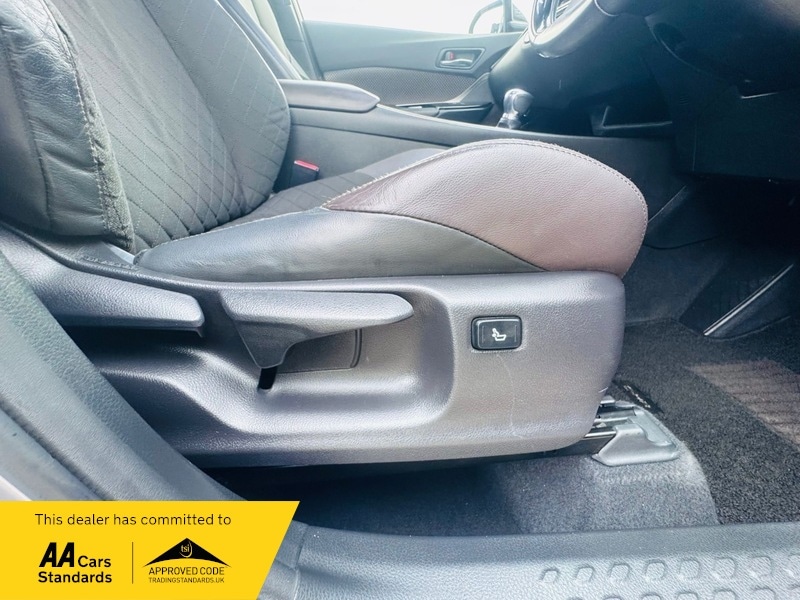 Used Toyota C-HR 2017 for sale - 76510448: Photo 16