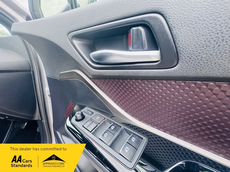 Used Toyota C-HR 2017 for sale - 76510448: Photo 20