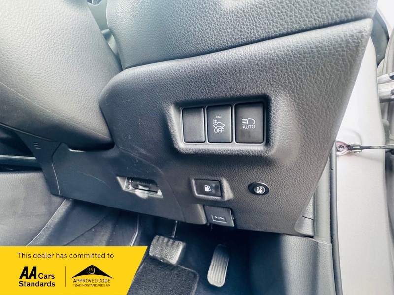 Used Toyota C-HR 2017 for sale - 76510448: Photo 21