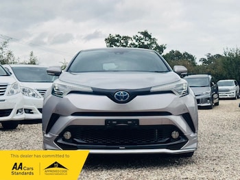 Used Toyota C-HR 2017 for sale - 76510448: Photo