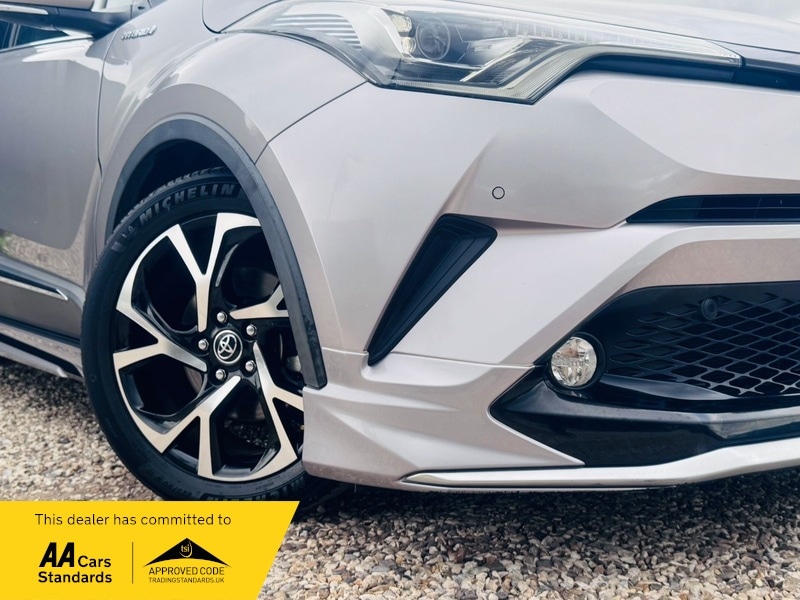 Used Toyota C-HR 2017 for sale - 76510448: Photo 6