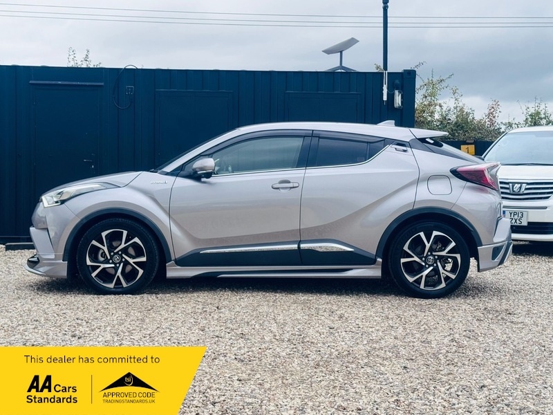 Used Toyota C-HR 2017 for sale - 76510448: Photo 7
