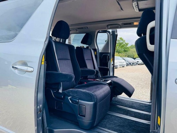 Used Toyota Vellfire 2010 for sale - 76009844: Photo 13