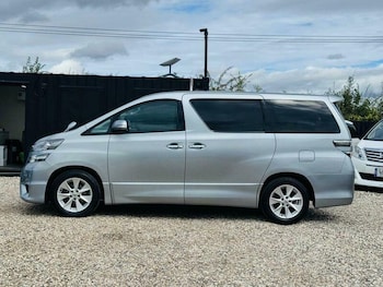 Used Toyota Vellfire 2010 for sale - 76009844: Photo 4