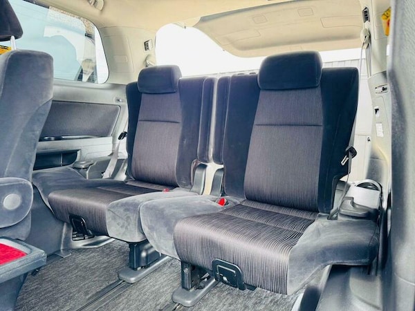 Used Toyota Vellfire 2010 for sale - 76009844: Photo 9