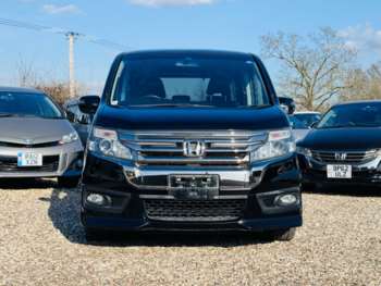 Used Honda Stepwagon 2013 for sale - 73893693: Photo