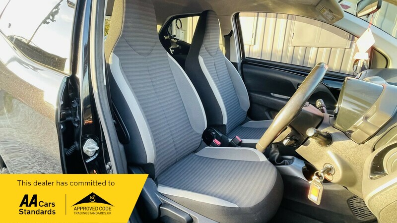 Used Toyota AYGO 2018 for sale - 76798935: Photo 13