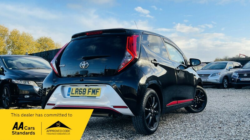 Used Toyota AYGO 2018 for sale - 76798935: Photo 9