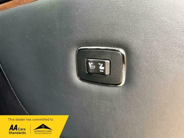 Used Toyota Vellfire 2015 for sale - 75144253: Photo 13