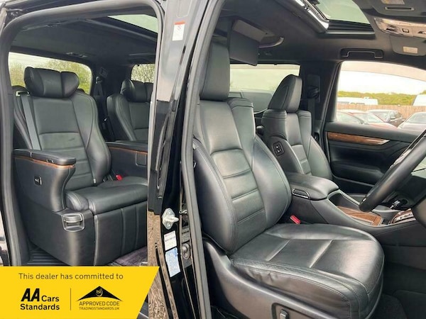 Used Toyota Vellfire 2015 for sale - 75144253: Photo 16
