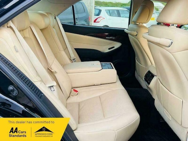 Used Toyota Crown 2013 for sale - 75144268: Photo 9