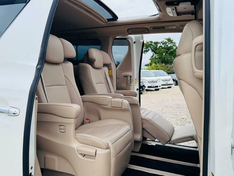 Used Toyota Vellfire 2025 for sale - 77622135: Photo 12