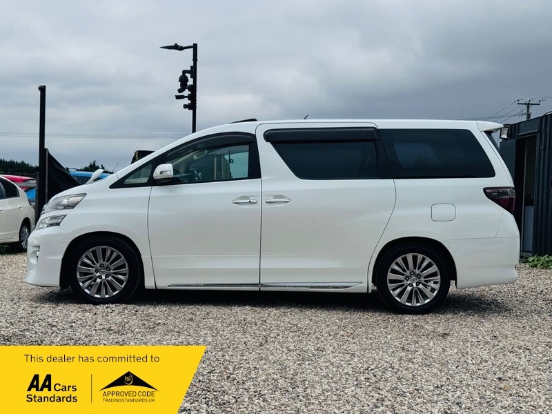 Used Toyota Vellfire 2013 for sale - 77990319: Photo 4