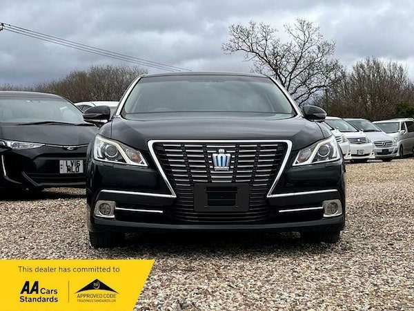 Used Toyota Crown 2013 for sale - 75144271: Photo 2