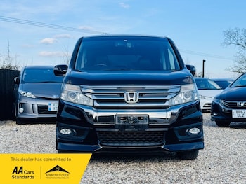 Used Honda Stepwagon 2012 for sale - 79152583: Photo