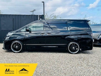 Used Toyota Vellfire 2013 for sale - 78613376: Photo