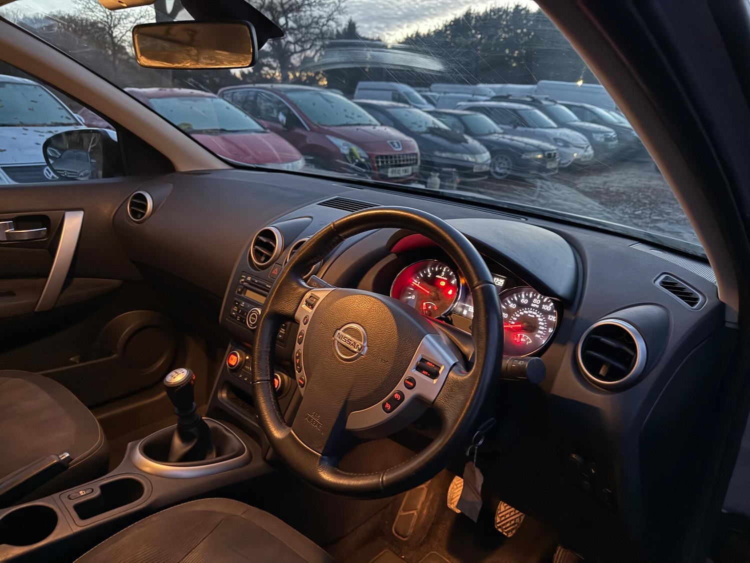 Used Nissan Qashqai 2010 for sale - 77090899: Photo 11