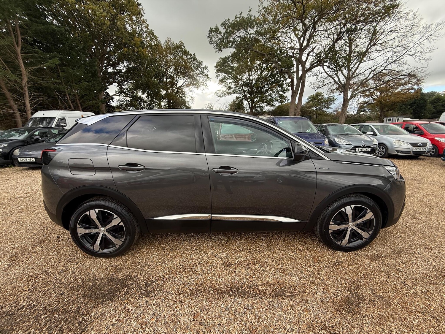 Used Peugeot 3008 2017 for sale - 77091011: Photo 10