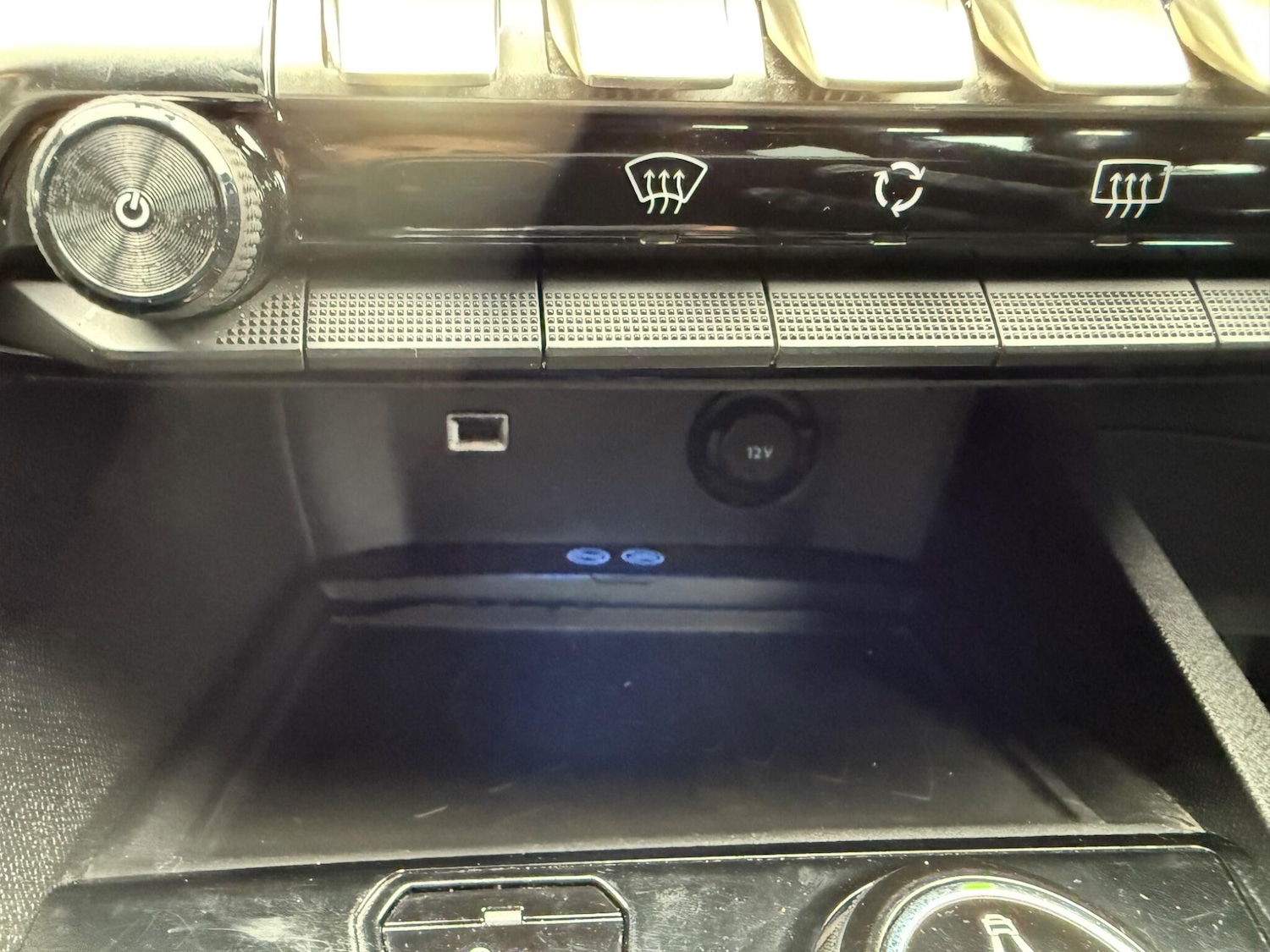 Used Peugeot 3008 2017 for sale - 77091011: Photo 28