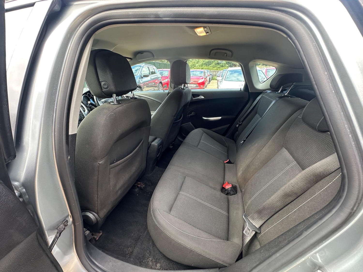 Used Vauxhall Astra 2010 for sale - 77090905: Photo 15