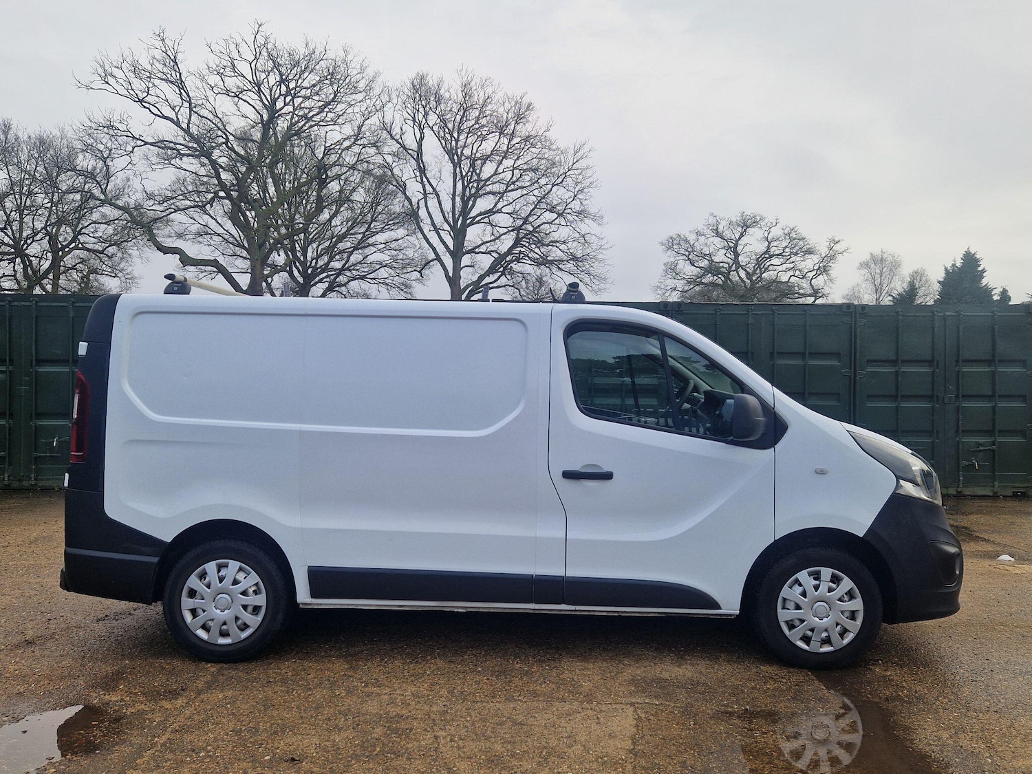Used Vauxhall Vivaro 2017 for sale - 77525005: Photo 2