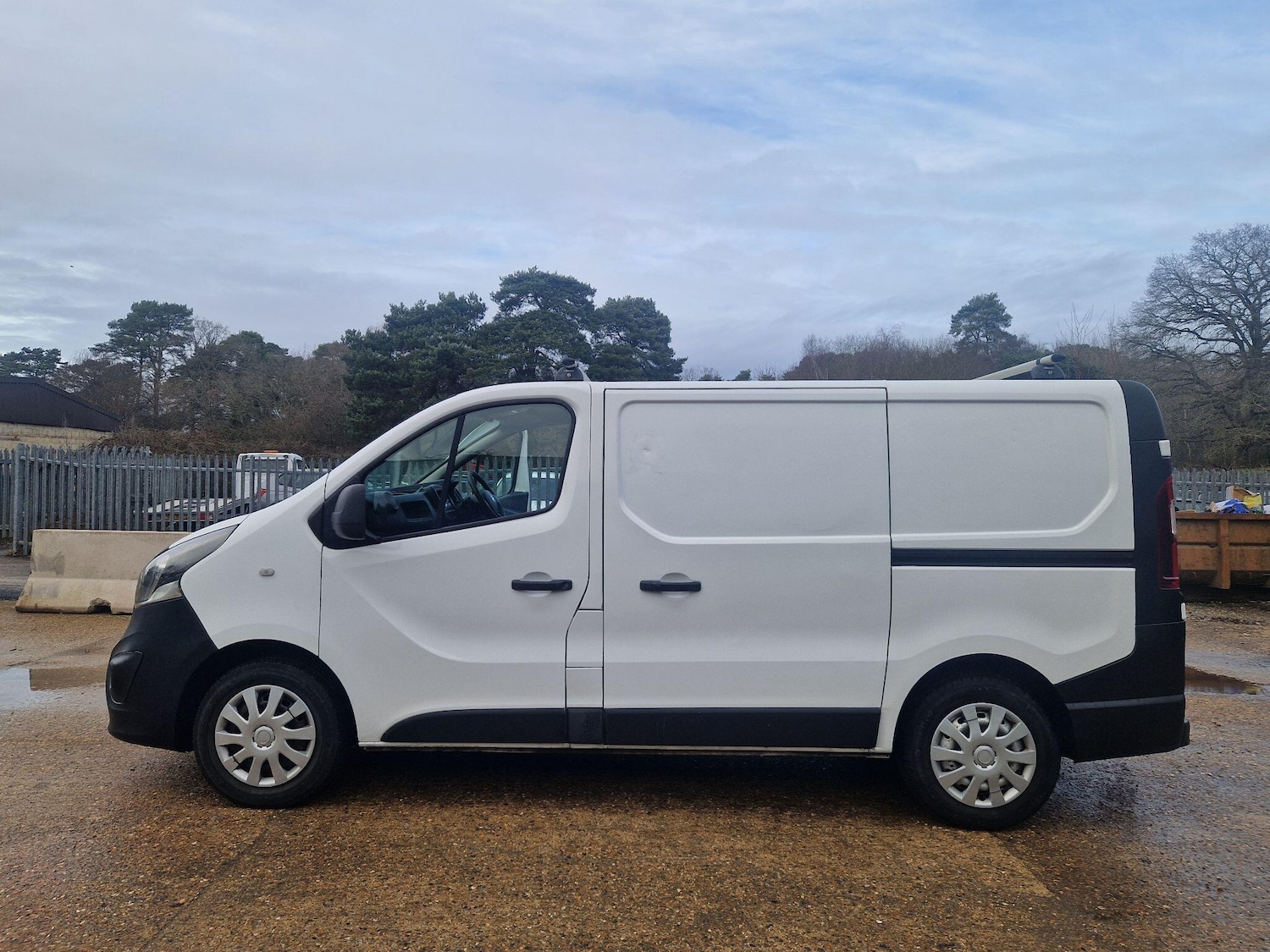 Used Vauxhall Vivaro 2017 for sale - 77525005: Photo 6