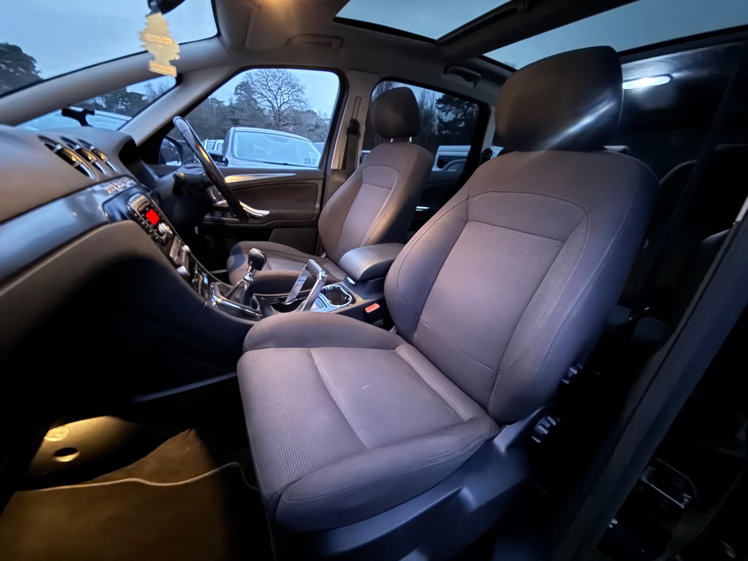 Used Ford S-Max 2009 for sale - 77091316: Photo 16