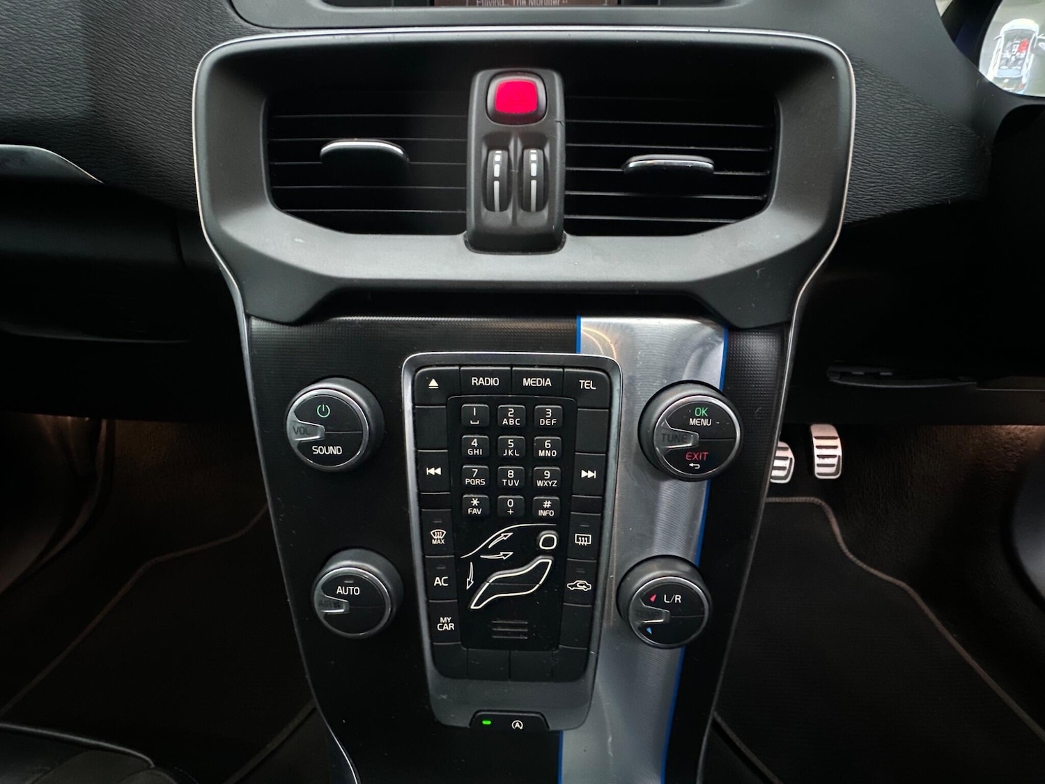 Used Volvo V40 for sale - 77091144: Photo 17