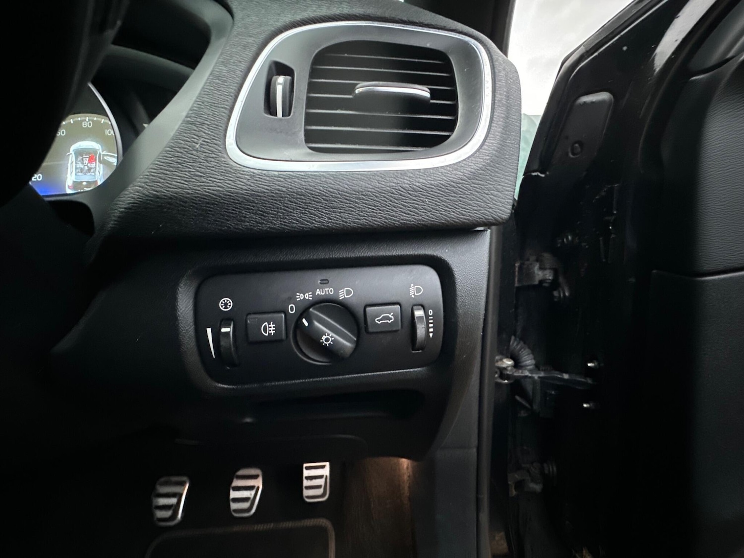 Used Volvo V40 for sale - 77091144: Photo 20