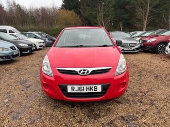 Used Hyundai i20 2011 for sale - 77091197: Photo