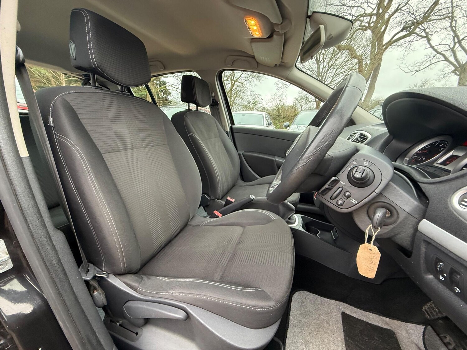 Used Renault Clio 2009 for sale - 77495950: Photo 12